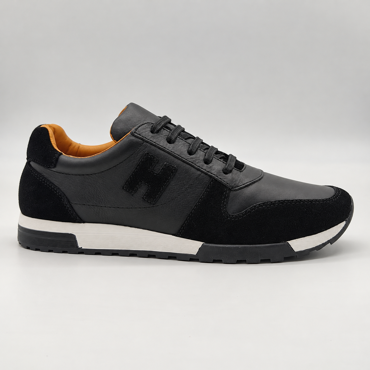 Sneaker Aylan noire – vue latérale